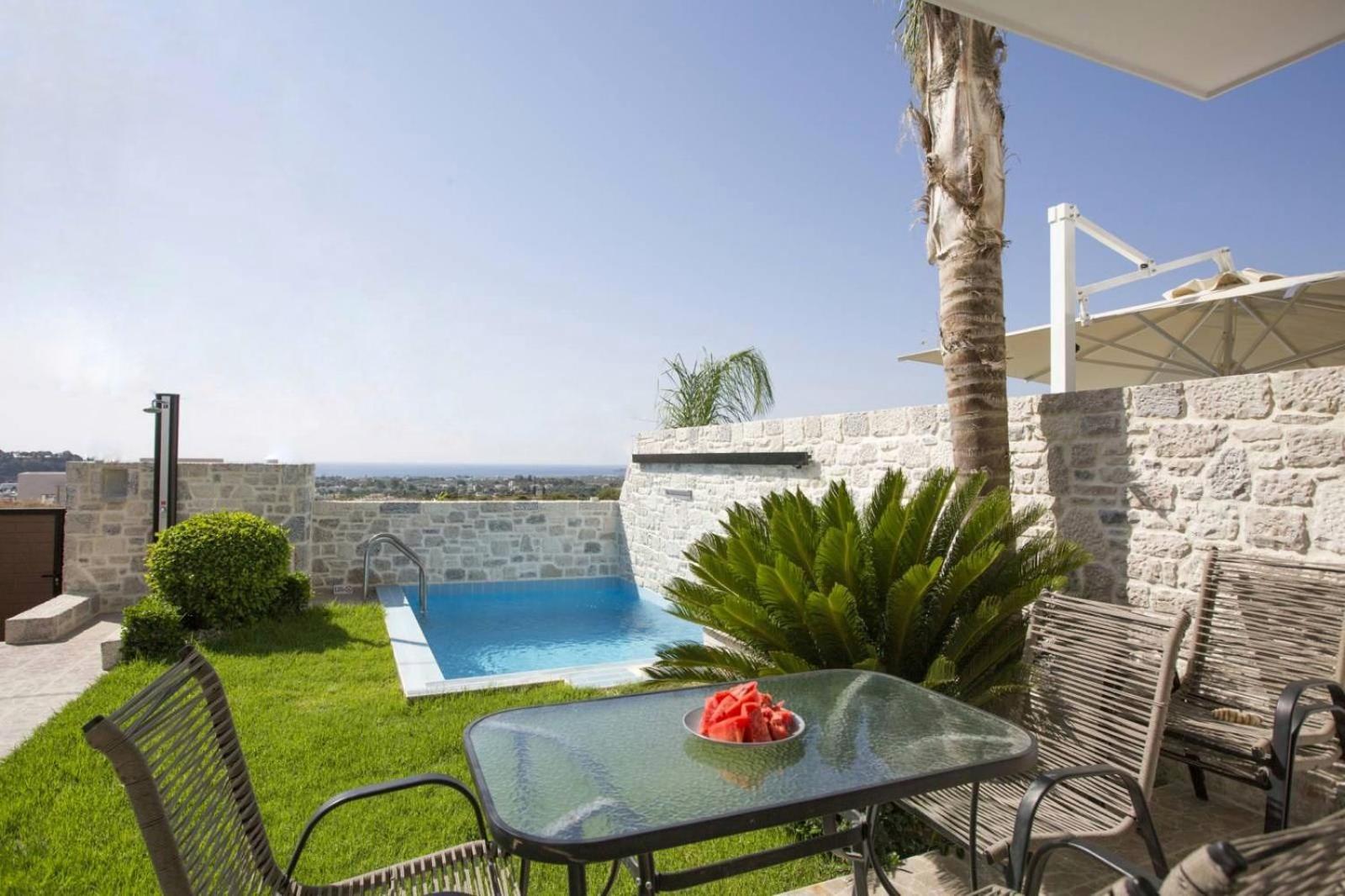 Muses Of Art Villas Afantou Bagian luar foto